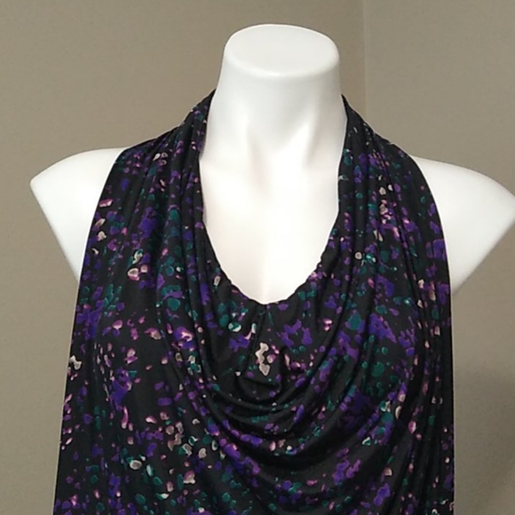 Guess halter v-neck black tank top size small - Picture 2 of 12